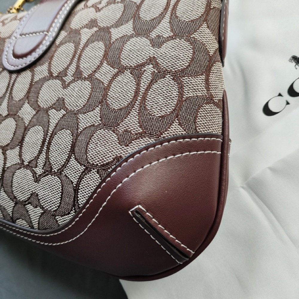 Coach Brown and Beige Signature Canvas Saddle Bag with Gold Hardware - Picture 5 of 6